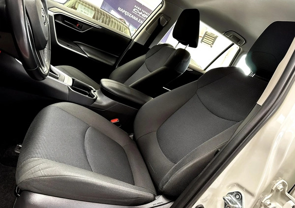 Toyota RAV4 cena 112500 przebieg: 68386, rok produkcji 2019 z Kazimierza Wielka małe 232